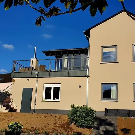 Iso Talo Ja Puutarha Kahdelle Perheelle, River Mosel Holiday Homes * Mulheim an der Mosel