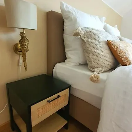 Iso Talo Ja Puutarha Kahdelle Perheelle, River Mosel Holiday Homes Daire