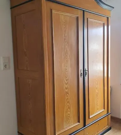 Iso Talo Ja Puutarha Kahdelle Perheelle, River Mosel Holiday Homes Daire *