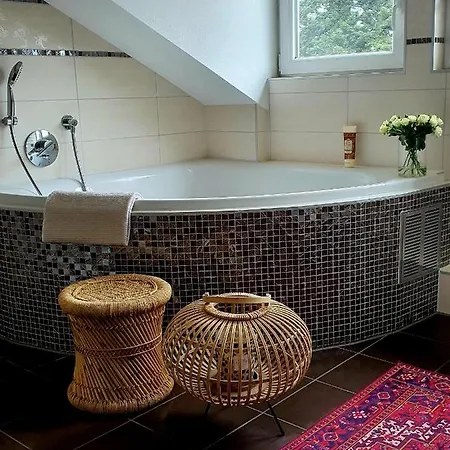 Iso Talo Ja Puutarha Kahdelle Perheelle, River Mosel Holiday Homes * Mulheim an der Mosel